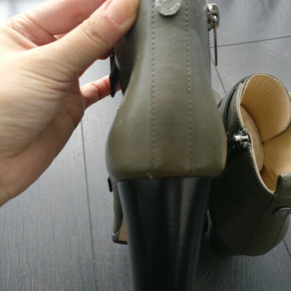 Brand new Jimmy Choo ankle boots size 35 - Picture 4 of 8